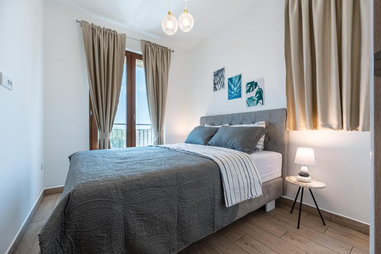 Niki Apartments Przno Свети-Стефан Экстерьер фото