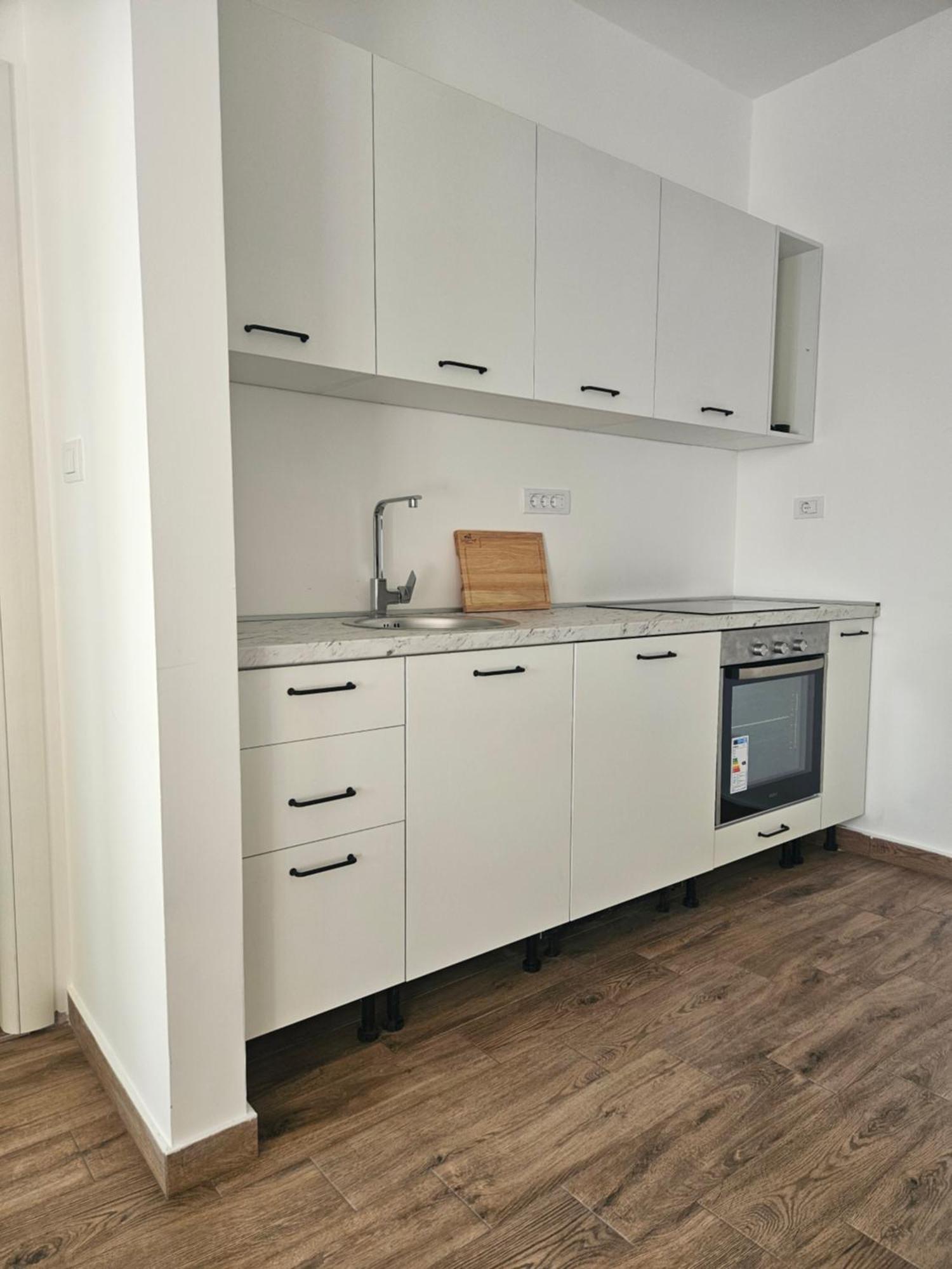 Niki Apartments Przno Свети-Стефан Экстерьер фото